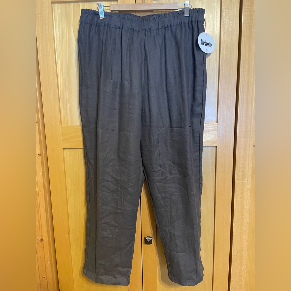 NWT Linen Women’s casual pant